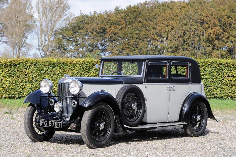  Lagonda 16/80 Saloon by Weymann 1933 года  (фото 1 из 17)